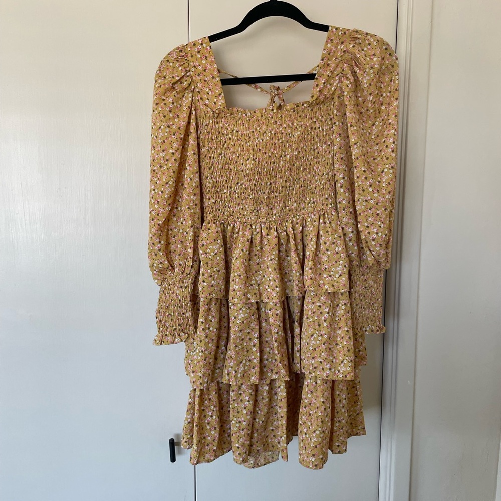 Byinns NWT Smocked Ruffle Mini Dress - Puff Sleeve Ruched Bodice - Picture 3 of 5